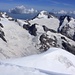 Gipfelaussicht vom Aletschhorn (4193m) zur Jungfrau (4158,2m) und den Mönch (4107m).