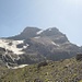 Rückblick auf das erreichte Ziel: Gross Schärhorn 3295m (links)