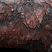 Ilha do Pico - In der Gruta das Torres. Lavacicles, sozusagen "Lava-Zapfen", hängen hier eindrucksvoll von der Höhlendecke.