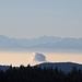 Die Dampfwolke vom AKW Leibstadt vor dem Schweizer Mittelland und dem Alpenkamm