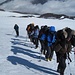 Akklimatiiserungsgang bei Sturm und eisiger Temperatur an der Elbrus N-Flanke
