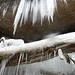 Faszinierende Eismassen. Diese Stelle unter dem Wasserfall ist auch ohne Eis sehr schön !