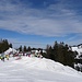viele Jugendliche am Skirennen am Brünnelistock