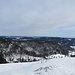 Blick zum Ausgangspunkt im Krunkelbachtal und den Höhenrücken, über den wir her kamen