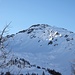 <b>Anche il Pizzo Grandinagia (2774 m) si illumina: la giornata è radiosa.</b>