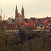 Zoom - St. Jakob Bildmitte und Rathaus rechts