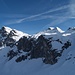 Schijenflue mit dem Aufgang "Engi" ganz rechts im Bild.
Im Bild sind auch die beiden Skitüreler zu sehen, die die erste Spur die Engi hinauf ziehen...