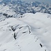 Auch hier hätte es noch Platz für Spuren.<br />Blick zum Gulderstock