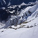 Tiefblick in die Südwand, ob da schon mit Ski abgefahren wurde?