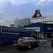 Tórshavn:<br />Am Hafen befindet sich zugleich das grosse Busterminal. Hier endete auch meine Fahrt vom Flughafen in die Hauptstadt der autonemen Färöer.