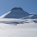 Gunnbjørns Fjeld / Hvitserk (3694m): Der höchste Berg Dänemarks liegt auf der autonomen Insel Grönland. Er ist zudem der höchste Berg der Arktis!<br /><br />Foto von W. Schaub, [http://www.gipfel-und-grenzen.eu]