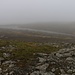 Kurz bevor ich den höchsten Punkt vom Húsarayn erreichte erkannte ich dass es auf der anderen Seite nur noch bergab ging. Nun wusste ich, dass ich trotz Nebel den richtigen Gipfel fand.