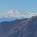Il massiccio del Monte Rosa. A destra è visibile anche un piccolo triangolino corrispondente al Cervino!