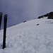 Fußaufstieg, z.T. Skispuren bis zum Gipfel