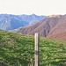 Dal parcheggio dell'Alpe Colonno si gode di una magnifica vista sul Sasso Gordona.