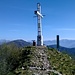 Poncione di Ganna 993 metri e croce di vetta.