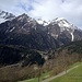 Verso Rodi con le sue montagne e sotto l'autostrada