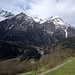 Verso Rodi con le sue montagne e sotto l'autostrada