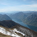 der Ostarm des Lago di Lugano<br />leicht rechts der Bildmitte das Val Solda, darüber die Denti della Vecchia