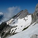 Le sommet du Wildhuser Schofberg. Le sentier qui y monte le contourne par la gauche (dans la neige) puis monte sur l'arête sud