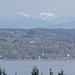 Starnberger See mit diesigem Bergpanorama