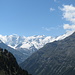 Der Aufstieg zum Piz Languard wird begleitet vom prächtigen Blick auf die Eisriesen des Berninamassivs ...