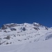 In der Mitte des Bildes die Monte Rosa Hütte, weiter oben mehr rechts die Dufourspitze