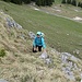[u Lena] im etwas alpinen Zustieg über die vor allem im unteren Teil steile Südostflanke.