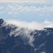 Der Passatwind treibt die Wolken über die Cumbrecite in die Caldera