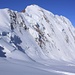 Sicht vom Gletscherbecken unterhalb der Parrotspitze / Punta Parrot auf den gigantischen Liskamm Ost / Lyskamm Orientale (4427m).<br /><br />Der Berg steht auf meiner Tourenliste 2010, wer möchte mitkommen?