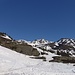 Auf den weiten Ebenen oberhalb der Hütte wirds an manchen Stellen schon eng...