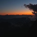 Traumhafte Abendstimmung nach Sonnenuntergang auf der Capanna Giovanni Gnifetti (3625m).