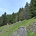 Die oberste Hütte bei Titimann an welcher der Wanderweg vorbeiführt.
