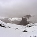 Rückblick zum Steinkarspitze(2650m),im Bildmitte.
