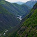 Blick durchs Verzasca-Tal zum Monte Generoso, 40 km