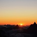 Traumhafter Sonnenuntergang zwischen Dent d'Hérens (4174m) und Matterhorn (4477,5m) von der Signalkuppe / Punta Gnifetti (4554m).