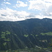 Blick zum Hausberg Hochwart 2608 m am gegenüberliegenden Nörderberg