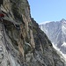 Abstieg auf der Leiter vom Pas de Chèvres auf den Cheilon-Gletscher