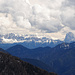 Zoom zu den Dolomiten, rechts der Langkofel