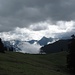 stimmungsvoller Blick in den Allgäu - im Zentrum der schöne Grat der Üntschenspitze