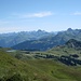 Gipfelblick vom Ragazer Blanken nach W zu Allgäu und Lechquellgebirge