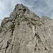 Zahn III - Der schönste Gipfel der Überschreitung mit genialer und luftiger Kletterei in festem Fels.