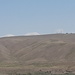 Landschaft westlich von Daroot Korgon ....hinten links der Pik Lenin (7134 m) daneben Pik Korshenewskaja (7.105m) ,die vorderen Gipfel sind ebenfalls  jeweils über 6000m