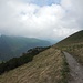 Auf dem Höhenweg gen Staubern, hinten der [http://www.hikr.org/tour/post79084.html Alp Sigel]