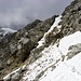 Vorsichtig gehe ich langsam weiter, oben die Schneegefüllte Rinne ist  den Weg  zum Latemarhorn, oder Col Cornon,2757m.