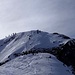 Gipfelaufbau Gehrihorn; bei guter Schneelage in der linken Ostflanke fahrbar (wie ausgeführt). 
