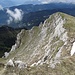 ... zum flacheren  Gipfelhang; hier mit Einblick in den Gratausstieg unserer [http://www.hikr.org/tour/post18739.html damaligen Tour]