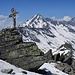 das nordtiroler Kreuz mit Blick zum Rauhkofel