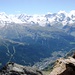 Im Tal tief unten Zermatt, darüber Gornergrat und hinten Monte Rosa, Liskamm, Castor, Pollux, Breithorn, Klein-Matterhorn