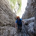 Aufstieg durch den gut begehbaren Kamin zum Gipfel des Kreuzberg III<br /><br />Foto von R. Schlumpf